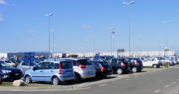 prijzen parkeren schiphol augustus 2015
